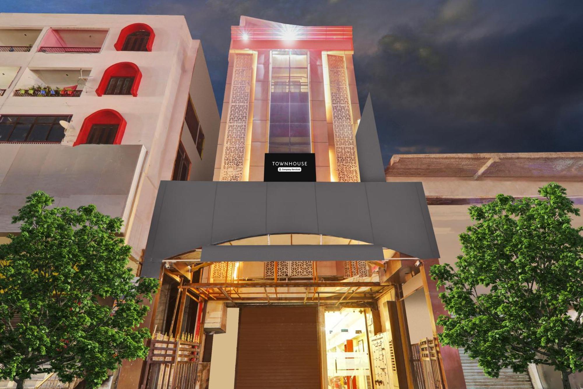 Super Townhouse Kankarbagh Formerly Kunwar Alcajars Patna  Exterior foto